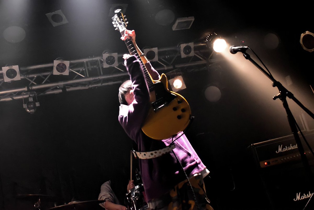 Yuu0Kiga's tweet photo. こんちゃ🐧🌞暑い…

こちらなのですが、
日付によってはライブ撮影も可
にしようかなと思っています！

撮影は ｢幻想的な……💭｣ というよりかは
現実的な魅力を引き立てるような撮り方をしています📸

参考までにもこちら
@Versofficial3  のライブ写真です！

#ポトレ撮影 #ライブ撮影 #写真 https://t.co/fBKexI9Nwu