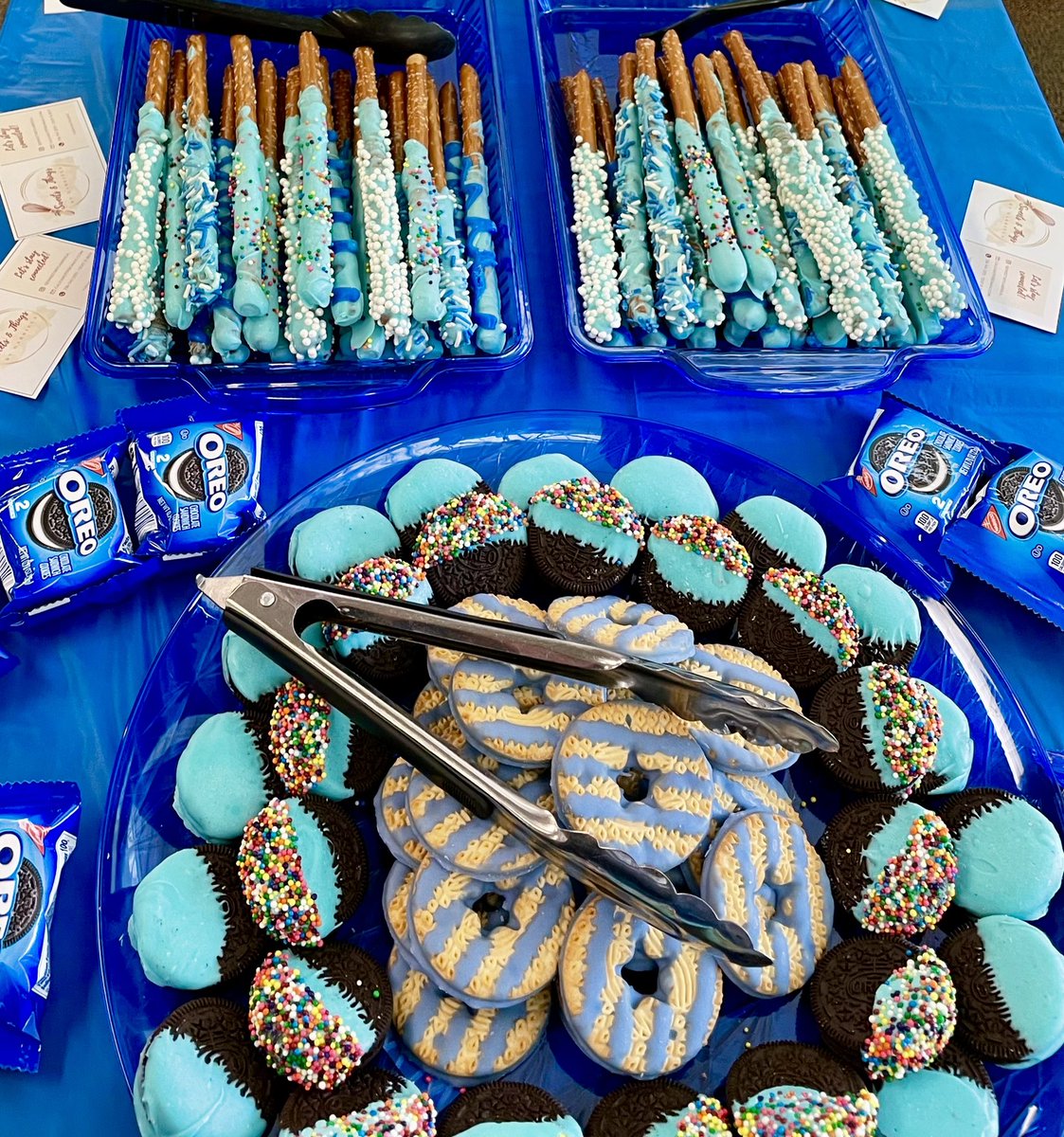 WMSWolfpack's tweet photo. WMS kicked off the 1st week of school with exciting news from last spring's EOG tests. Our admin team announced to staff that students EXCEEDED state growth expectations, which means we are a BLUE school! Yummy blue goodies to celebrate! #packpride #strengthofthePACK #HereWeGrow https://t.co/zq4r2cKOfO