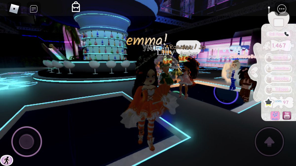 emmamayoo's tweet photo. After quitting, coming back , and quitting and then coming back . I’ve finally gotten my dream items . Everything I’ve ever wanted in royale high 😭😭 This is all thanks to my friend Ethan who’s given me motivation to restart , and the cherry blossom set (without the sandals) . https://t.co/WQHiWtsXFx