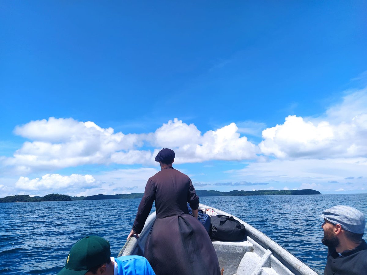 omnesgentespro1's tweet photo. “Lleva la barca mar adentro y echen sus redes para pescar”.
Duc in altum
#PadreFederico #ogp #OmnesGentesProject #Misioneros #todossomosmisioneros #catholicmission https://t.co/DirGC2Lbm2