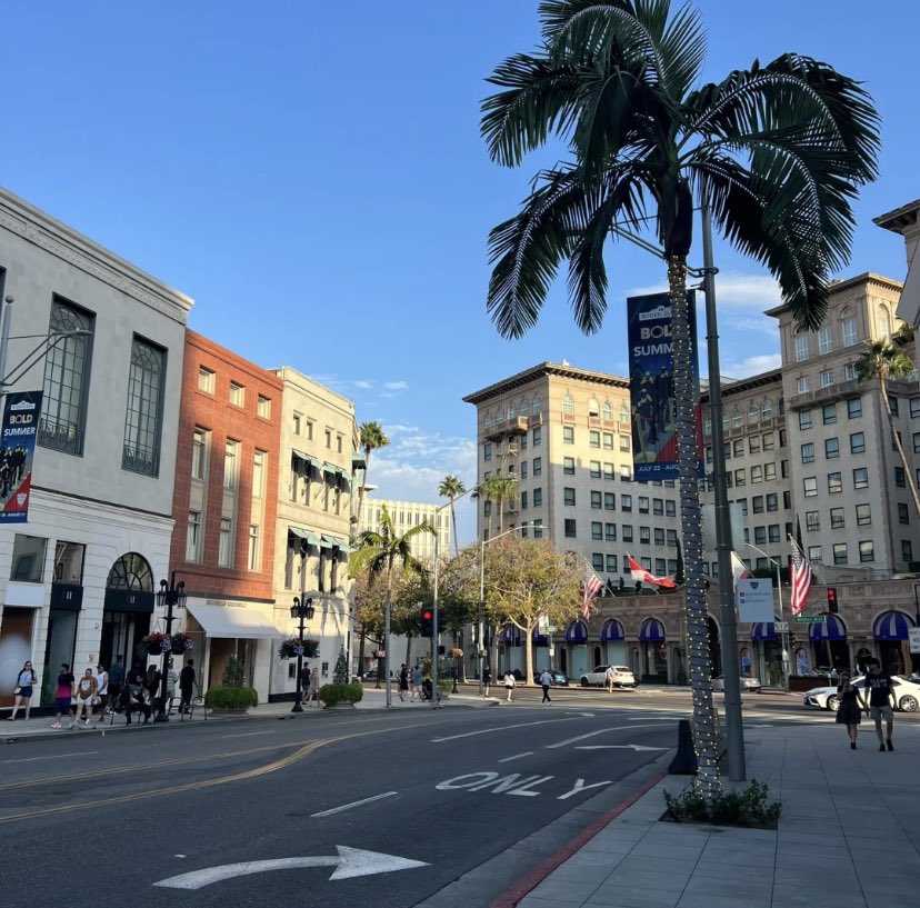 Be sure to come to Los Angeles and feel the sunshine in the west.