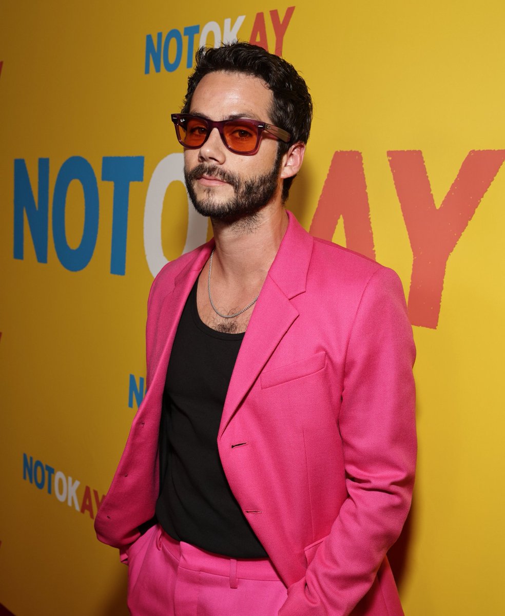 NotOkayRP's tweet image. 📼 · 𝗡𝗼𝘁 𝗢𝗸𝗮𝘆 𝗠𝗼𝘃𝗶𝗲 › ℕ𝕖𝕨 𝕦𝕡𝕕𝕒𝕥𝕖!
𝗣𝗿𝗲𝗺𝗶𝗲𝗿𝗲 𝗪𝗼𝗿𝗹𝗱 — #NotOkayRP 🤳🏻

They are the moment!
#NotOkayRP NOW STREAMING only on @RPHuIu!