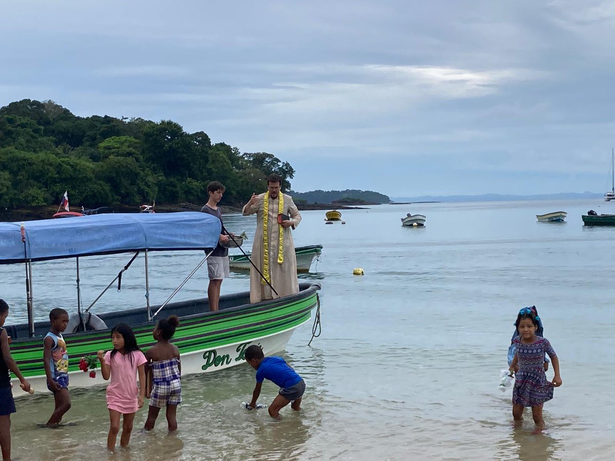 MisionParresia's tweet photo. #PadreFederico #ogp #OmnesGentesProject #Misioneros #todossomosmisioneros #catholicmission
Duc in Altum: Mision en Islas Las Perlas, Panamá 2022. https://t.co/nkzwogog1L
