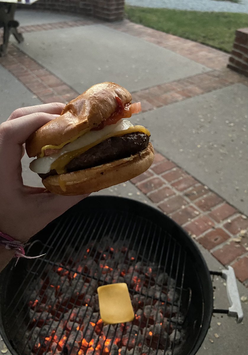 nudechef69's tweet photo. Grilling’ some meats, peon style https://t.co/9e9jhuNcOe
