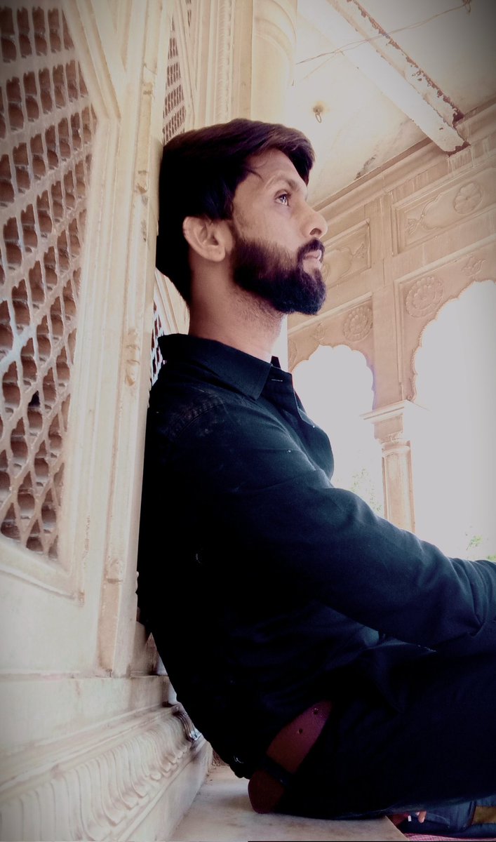 StylishboyRJ1's tweet photo. इस तरह चुपचाप से बिताई है ज़िंदगी मैंने,
धड़कन को भी खबर न लगी कि दिल रो रहा है..!! https://t.co/GPn6XrEk95