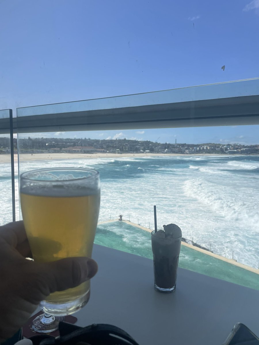 AdamMcC71465240's tweet photo. Bondi beach $RSR https://t.co/2qoGW36A0r