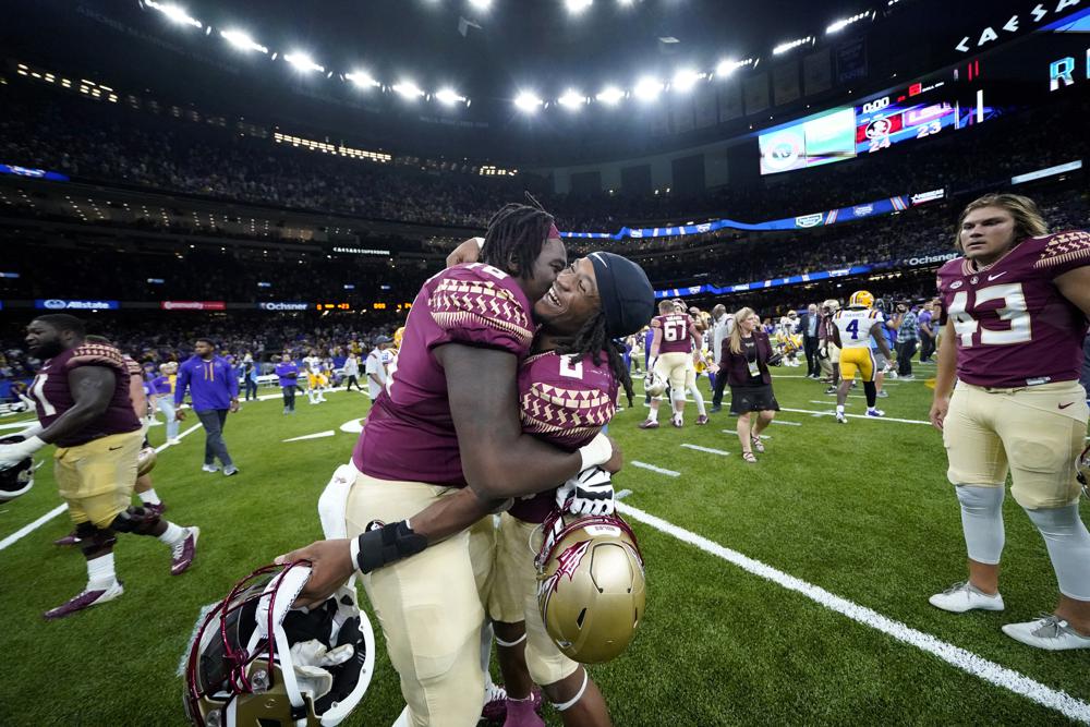 LCR_Sports's tweet photo. Columbia High alum Shyheim Brown blocked LSU's extra-point attempt with no time left to give Florida State a 24-23 victory Sunday night, spoiling Brian Kelly's debut after the Tigers came within a point in a wild finish.

Story: https://t.co/mWJWIbnI09 https://t.co/FvS90k7uQX