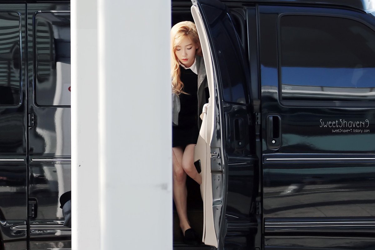 hourlytaeyeon's tweet photo. #TodayWithTaeyeon #TAEYEON #태연 

♡ 140906 Incheon Airport https://t.co/xfPbpzje7U