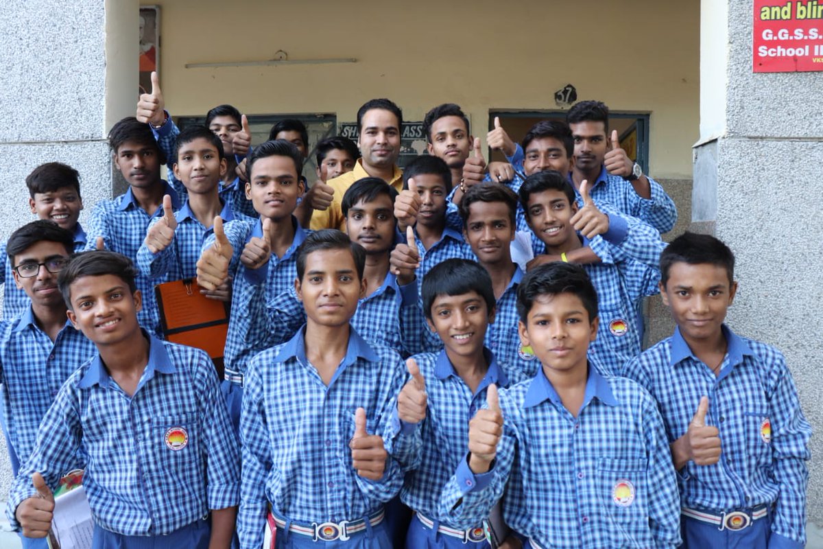 AlokMishra1206's tweet photo. शिक्षक दिवस की सभी को हार्दिक शुभकामनाएं।

#HappyTeachersDay2021 https://t.co/EEQDdgch9p