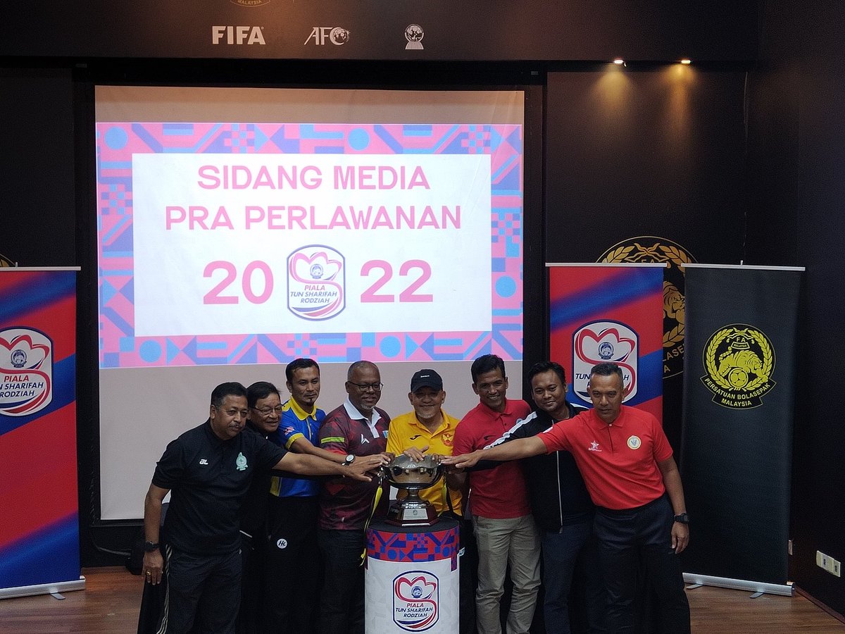 FlashSukan's tweet photo. Sidang Media Pra Perlawanan Piala Tun Sharifah Rodziah 2022
#FAM #HarimauMalaya #PTSR https://t.co/HYTPwKAZYV