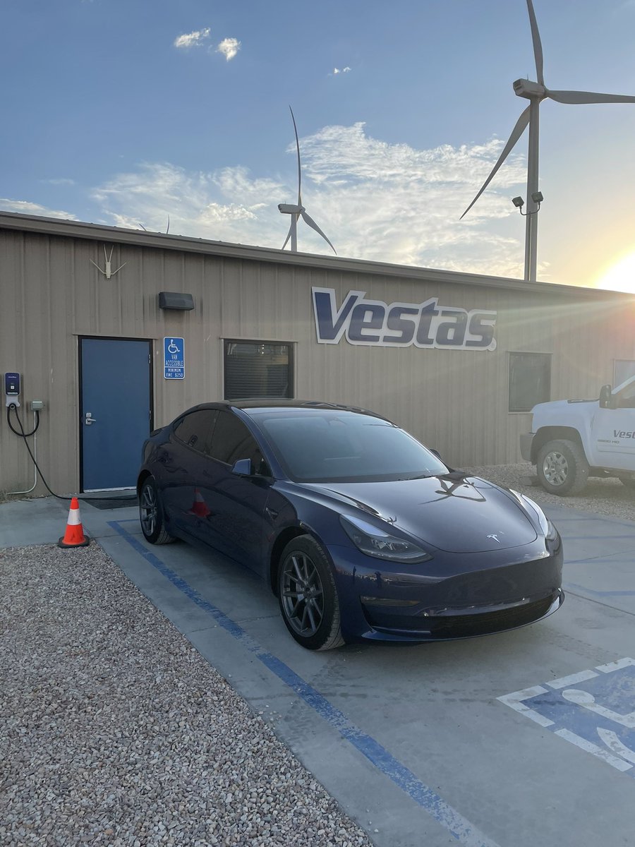 Marcuxs36's tweet photo. First car purchase :) https://t.co/2rYfCDYxq5