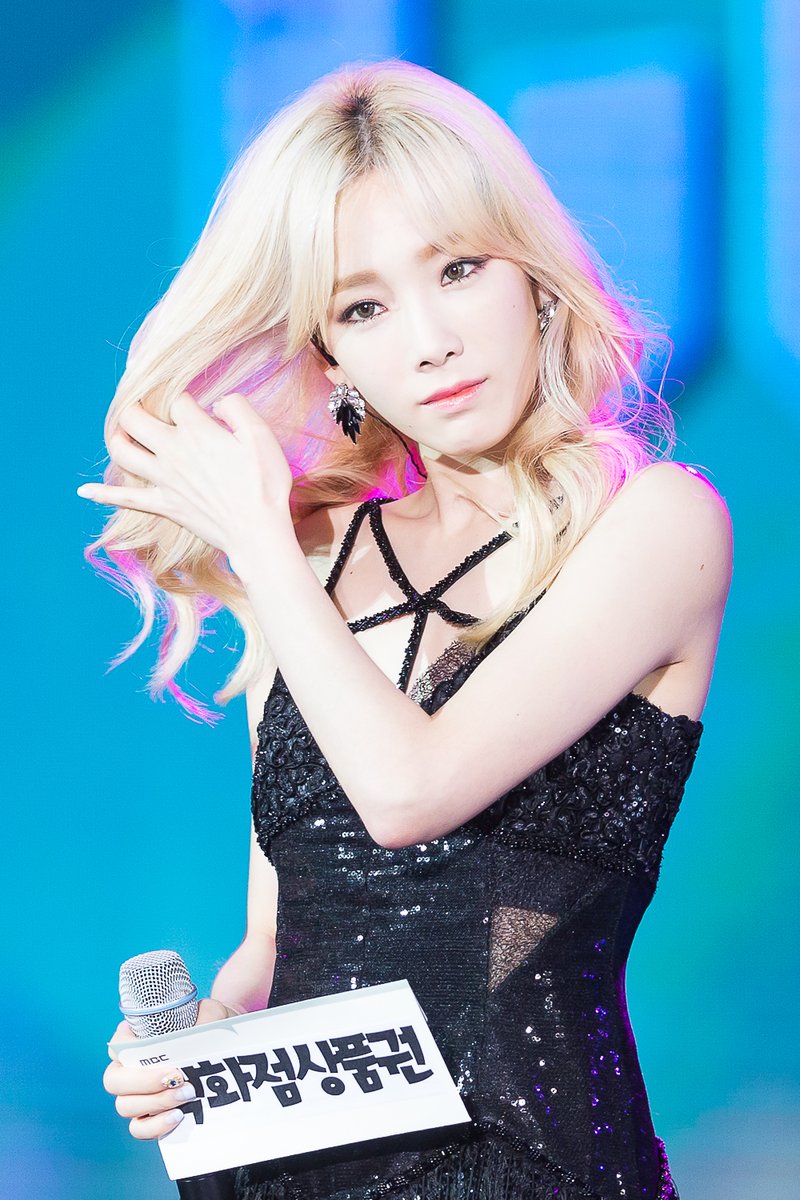 hourlytaeyeon's tweet photo. #TodayWithTaeyeon #TAEYEON #태연 

♡ 150906 DMC DJ Concert https://t.co/127nrKVdmg