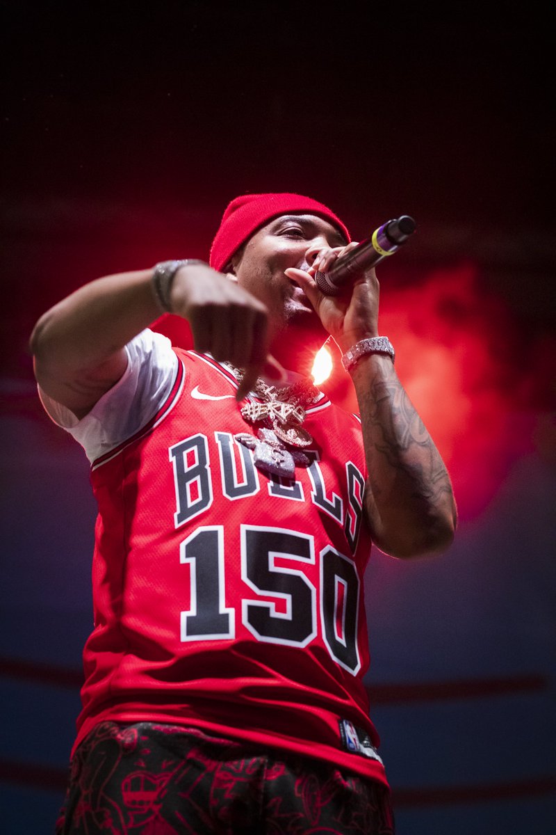 MrJesusJMontero's tweet photo. From the East Side, representing Chicago worldwide, a beloved progenitor of drill music @gherbo closed the second night of the inaugural Bulls Fest.
Shot for @TimeOutChicago. #GHerbo #BullsFest #ChicagoBulls #TimeoutChicago https://t.co/nuHYxogxh2