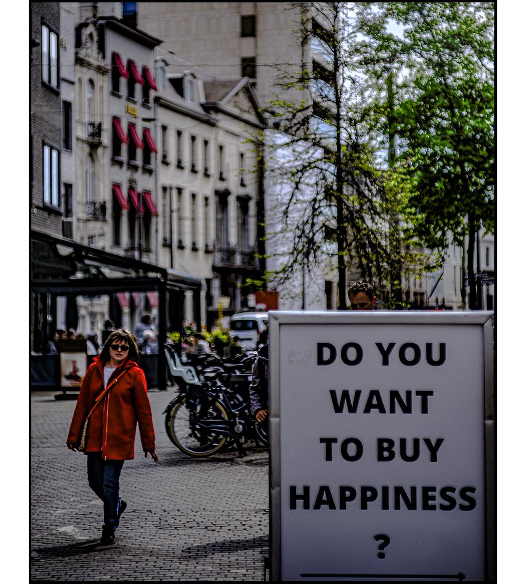 StefAlf357's tweet photo. As Happy As Possible
.
https://t.co/irfc1BQyfI
.
#happy #happyness #lesthugs #streetphoto #streetlife #streetstyle #streetphotography #urbanstyle #urbanlife #urbanphoto #urbanphotography #people #antwerpen #anvers #antwerp #antwerpcity https://t.co/CQgmjtG1E5
