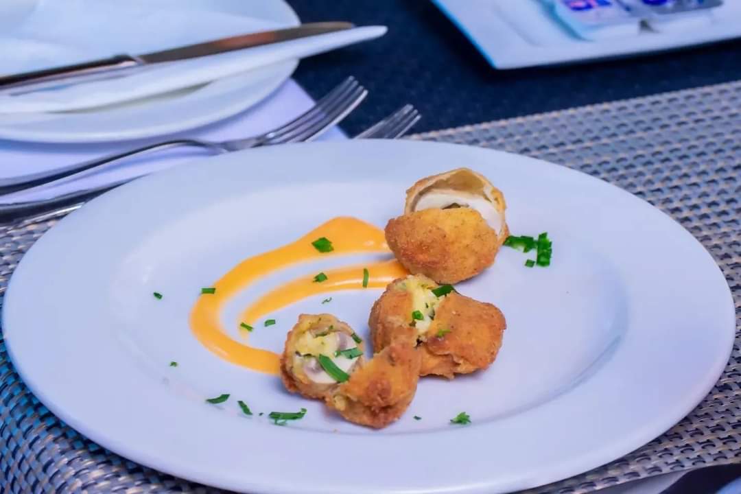 No #Mondayblues! Go check out <a href="/African_Sun/">African Sun Hotels</a>'s new &amp; improved menu at the Crown Plaza Monomotapa Hotel😋👌. Come dine with us as you visit Harare!
#VisitZimbabwe 
#Zimbho👍
#LocalCuisine
#MeetInZim 
#ZimTourismRecovery