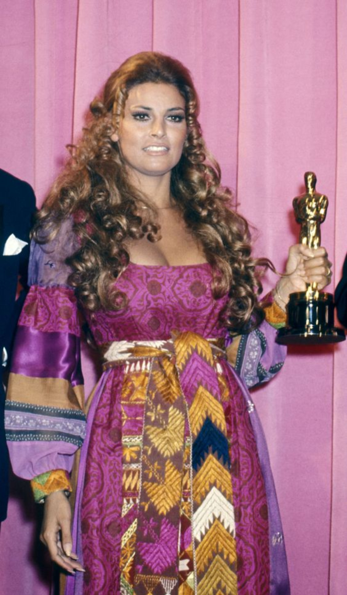 Happy Birthday to you. Happy 83rd Birthday, Raquel Welch.  BRAVA! 