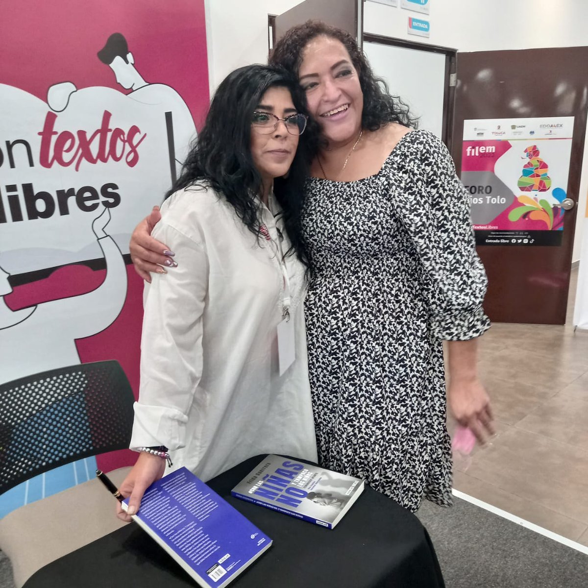 Fridaguerrera's tweet photo. Me siento bendecida!!! Nos fue bien bonito en #Filem2022 #ConLasNiñasNo y #TampocoLosNiños https://t.co/rZu4Sv5NHl
