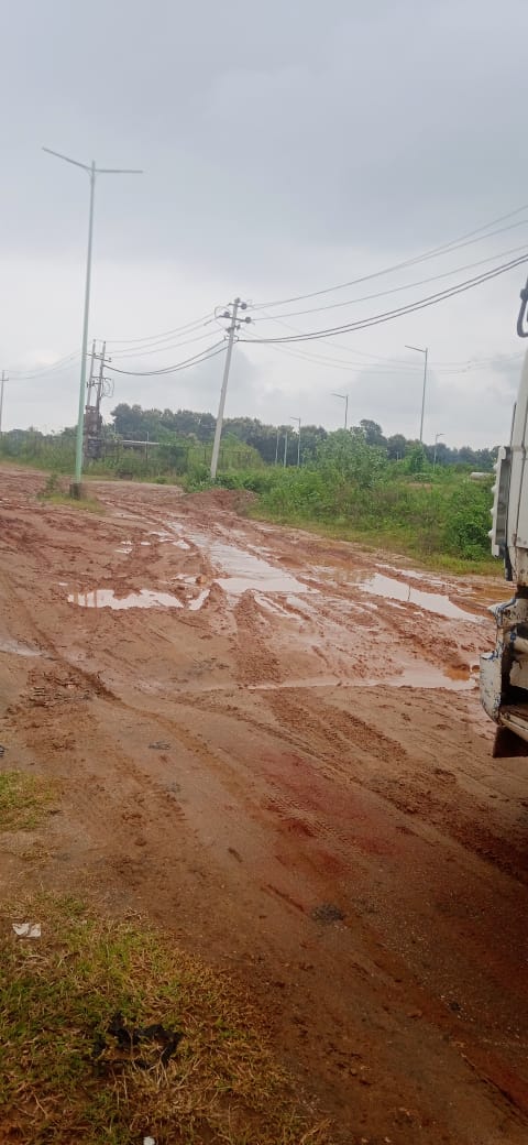 NPKLOpenForum's tweet photo. @CMofKarnataka @BSBommai Sir,can you give priority to complete your own department #BDA #NadaprabhuKempegowdaLayout before announcing any project,work is crawling,Single house out of 23k sites formed,No electricity,No drinking water,No roads
@anandmamani @nimmasuresh @STSomashekarMLA @SRVishwanathBJP https://t.co/wTXsb4sv09