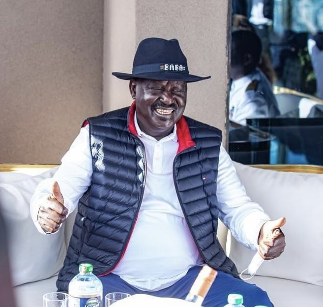 TanuiKb's tweet photo. Who do you think will win the supreme court verdict today noon to make it to be the 5th President of the Republic of Kenya?

Like - William Ruto❤️
Retweet - Raila Amollo Odinga 🔄

Nakuru Milimani Law Courts
Martha Koome Alai Jayden Serena Hotel Saudi Arabia Roma Rigathi Gachagua https://t.co/3oeg43UujH