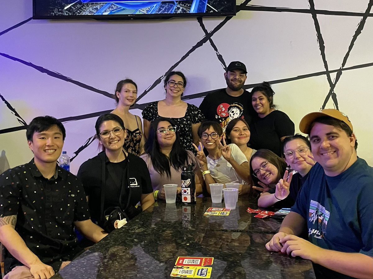 Puns0fDamage's tweet photo. Feeling loved~ thank you for celebrating and making me feel special on my birthday ❤️ @bby_argon @urbinaababyyy @L4nA_29 @kenz0621 @balestrerikira @Pinkicuno @nonbinarycunt69 @RyutheVixxious https://t.co/e0D0Q8HqvG