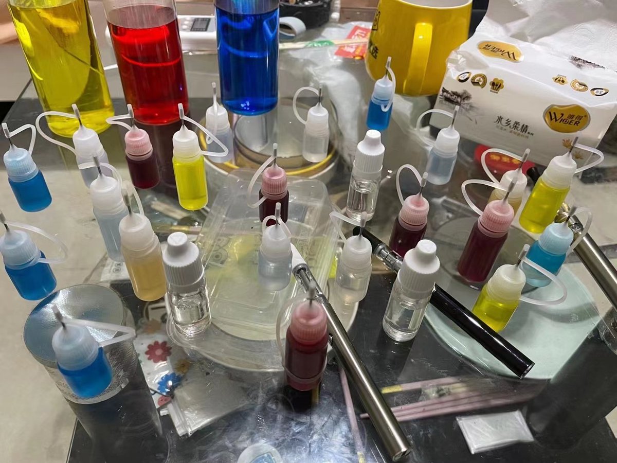 ky878346's tweet photo. 上头电子烟 ↑🧠 烟油，🚬，🍃，巧克力，💊 一手货源，快递，闪送，联系v:  dope863 https://t.co/CK1a2am1sL