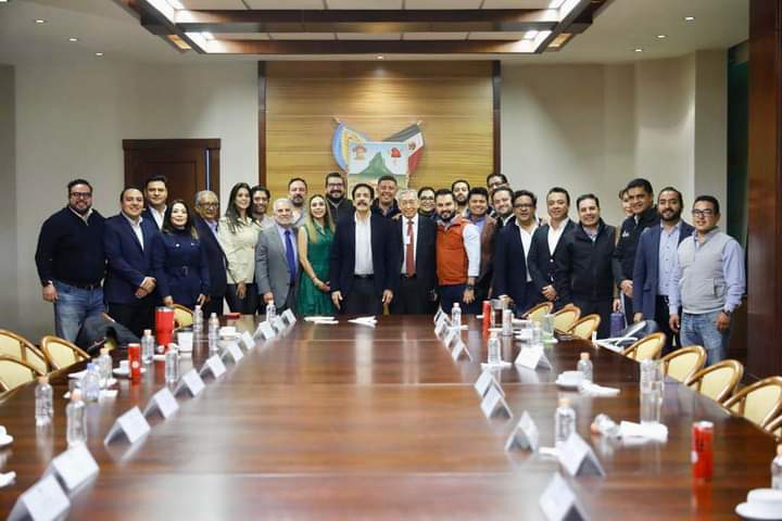 CTU_UTMiR's tweet photo. Enhorabuena Lic. @omarfayad.
Así mismo, felicitamos a todos quienes fueron parte de su equipo de trabajo, quienes fueron de igual manera parte fundamental para que #Hidalgo fuera creciendo a pasos agigantados. 

Les deseamos mucho éxito a todos. https://t.co/EnZC6uSQQu