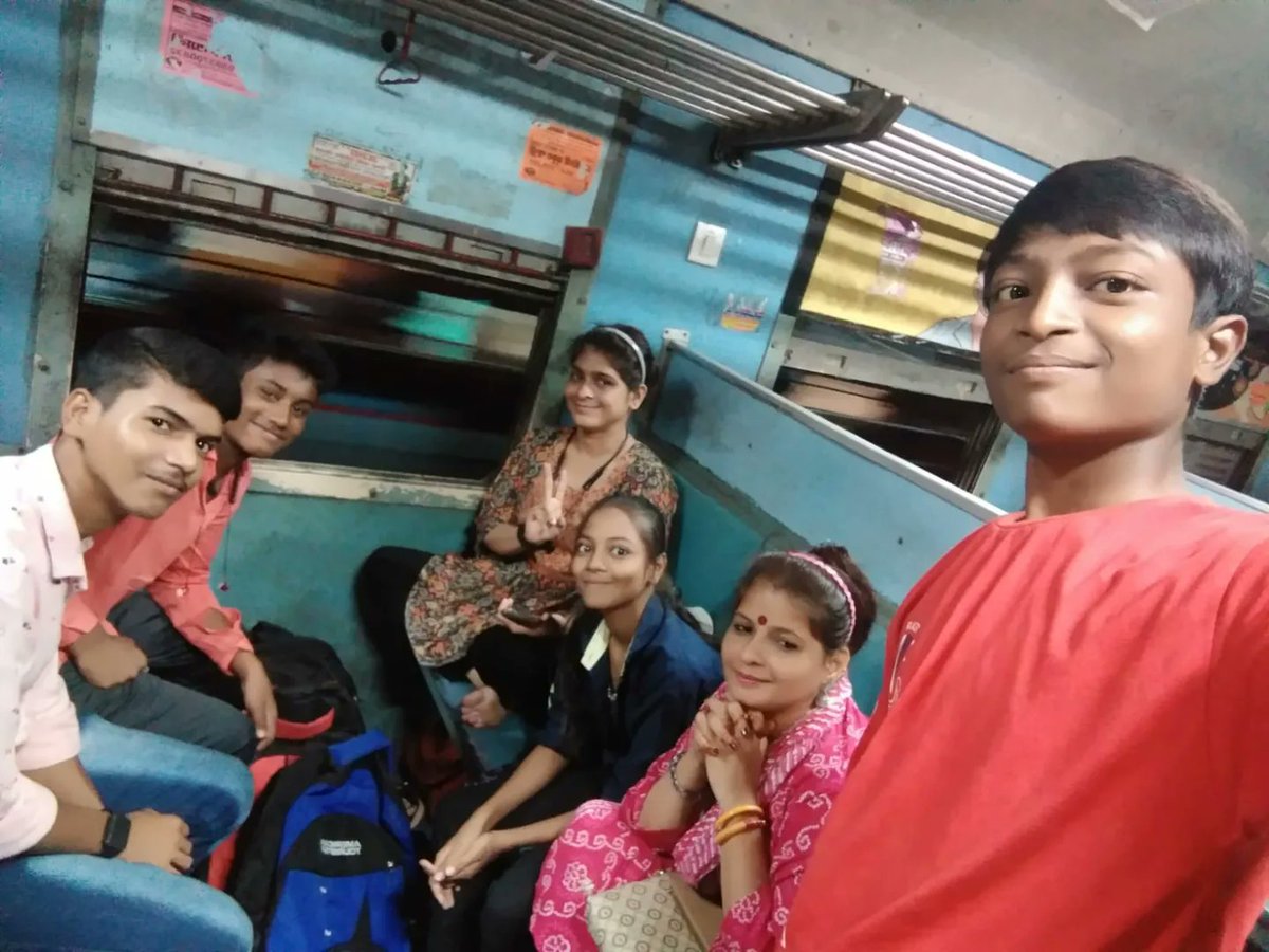 khulaaasman_org's tweet photo. एक सीख अनुभव से, एक सीख साथ से,
एक सीख सीखने से, एक सीख यात्रा से🥰

First educational Trip to Aurangabad!!

#education #learn #explore #travel #child #teachersday #teacher #qualityeducation #trip #instadaily
@basicshiksha_up @EduMinOfIndia @PMOIndia @CMOfficeUP @myogiadityanath https://t.co/IilH2bo2eR