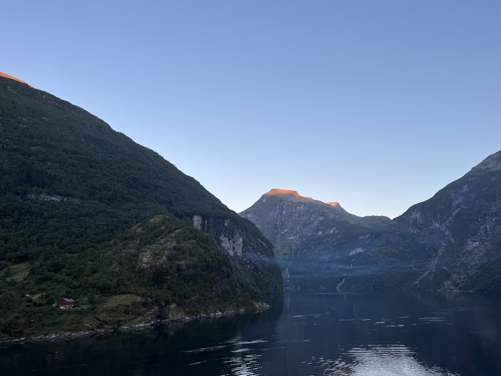 Just one word: Wow 👌 #Geiranger #Fjord
