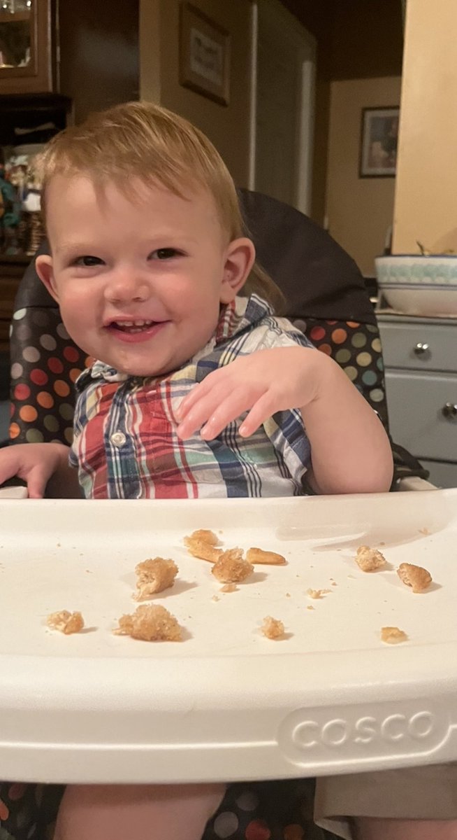 Amanda_Face101's tweet photo. Oh my sweet happy Soren, you’re growing up way too fast 🥹😩 It’s crazy how quickly they change! 6 month difference..Mommy’s heart ❤️ https://t.co/LTtfHbKkPr
