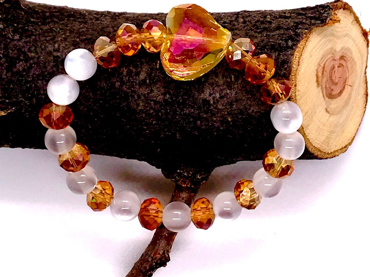 sohamyogaldn's tweet photo. Swarovski Gold crystal,White Crystal bracelet ,8mm Bracelet,Gold Crystal Heart bracelets,Gift for Her,Women Crystal Jewelry ,Love  Bracelet
 #gold #8mm #Crystal #Herwomen #Braceletgold #Crystalwhite #Swarovski #heart #LuckyGem7

👉https://t.co/W6r5VUSEjS https://t.co/PDCuVxqlss