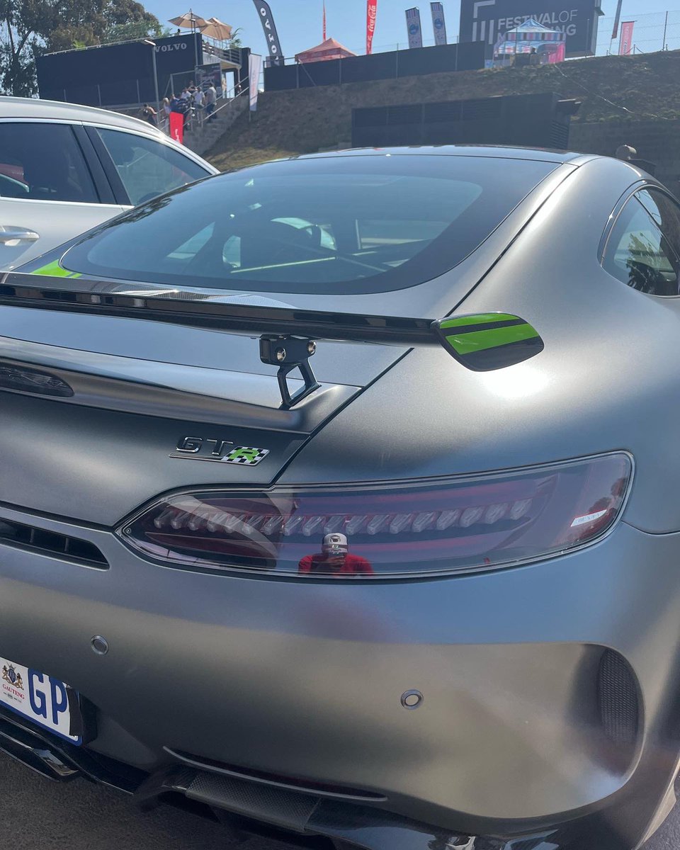 Autoreview_za's tweet photo. The Mercerdes Benz GTR showed face @safestivalofmotoring this thing is a beast 😈
#carlovers #carlove #mercerdes #v8
#AMGLife #AMG2022 #amgtr https://t.co/QwsEiUgRYI