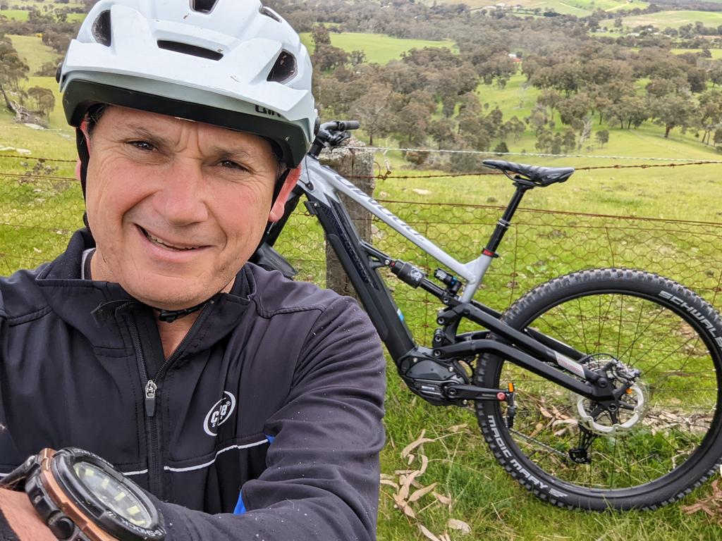 yabby66's tweet photo. First ebike ride. Love it 😊 https://t.co/KMcm88qSkJ https://t.co/n0HKikD2Hg