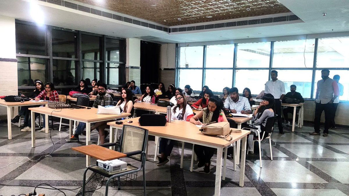 NIFTSRINAGAR1's tweet photo. Webinar cum Industry engagement with Anita Kumari (Sr. Merchandiser) Shahi Exports pvt ltd on Topic "Apparel Export Merchandising" for MFM students. 

#niftsrinagar #nift #niftian #niftlife #industry #engagement #webinar https://t.co/PJSsQvnXcZ