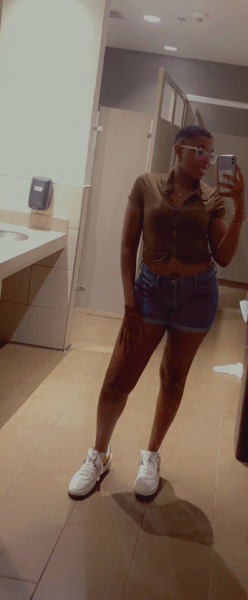 misscrazy255's tweet photo. I like these pictures🤎 hope y’all like them too 🫶🏾 https://t.co/NqyE2trBXF
