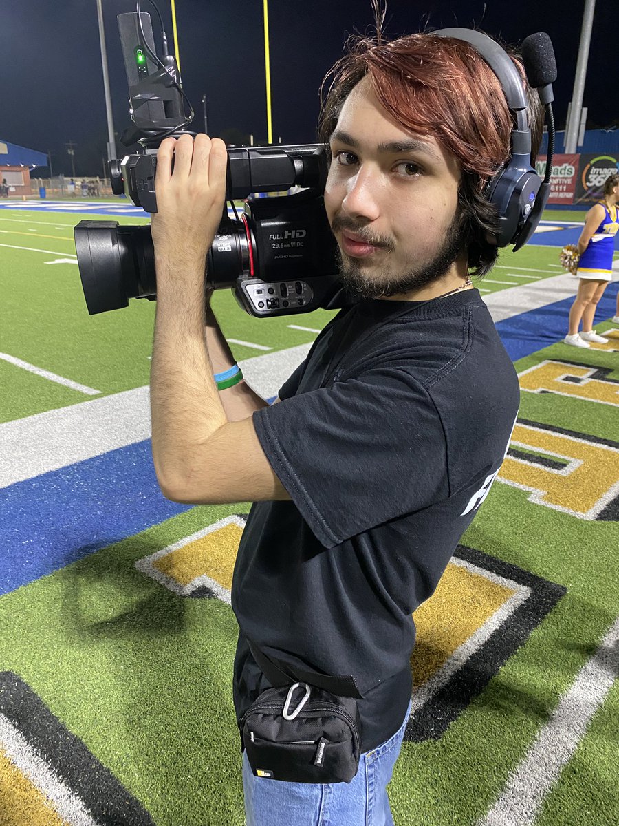 cpsbtv's tweet photo. Check out last week’s hard-working crew behind the scenes of the first regular season live-streamed game between Sulphur and Washington Marion. Sulphur seniors Kharma Little and Stone Manning shared directing duties in leading the crew. 
https://t.co/mF1Wo55JgP https://t.co/1hOYPg3lhk