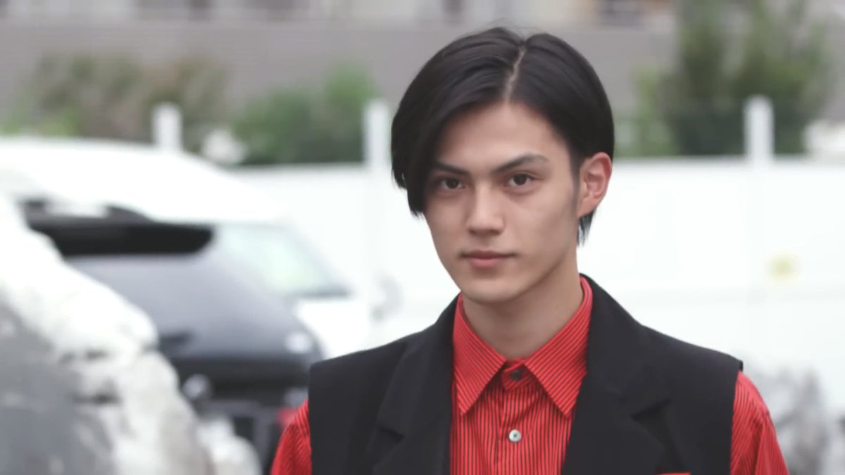 LendingHandOOO's tweet image. [ Mobius Meme of the Day ]

  I think we may found Tendou Souji's Lost Relative.