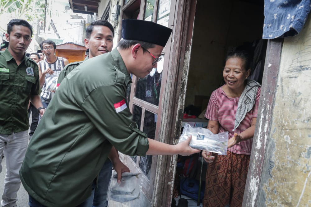IndonesiaBara's tweet photo. Satu ton Ikan Gratis yang di bagikan langsung ke masyarakat merupakan dari rangkaian rapat kerja nasional SNNU 2022.
.
Serikat Nelayan NU
#WITJAKSONO
#SNNU https://t.co/LJNHx9Fs2c