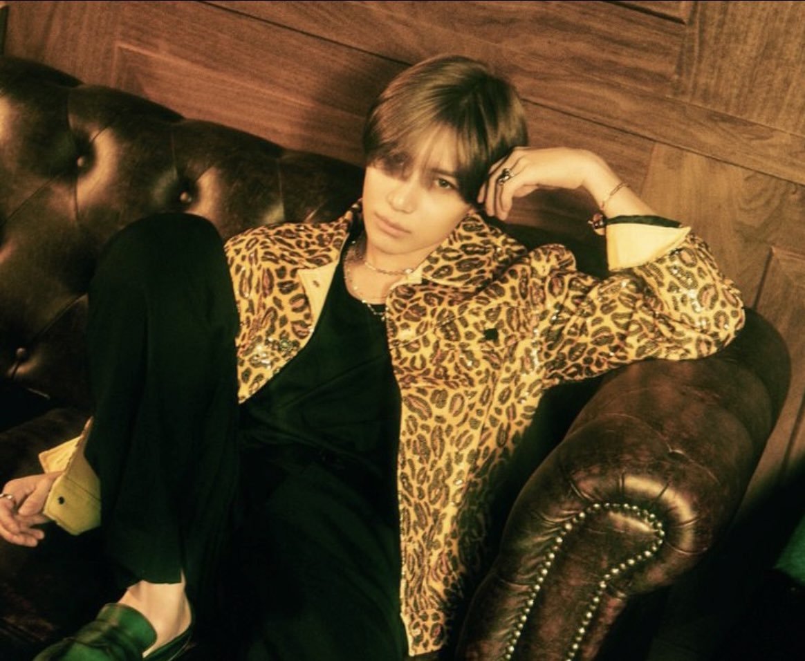 aceoftaem's tweet photo. “If you want to see the end, push my buttons” -🖤🔪

#shawolselcaday #shinee #taemin 
#태민 #shawol #샤이니 https://t.co/kDNOVGBKOr