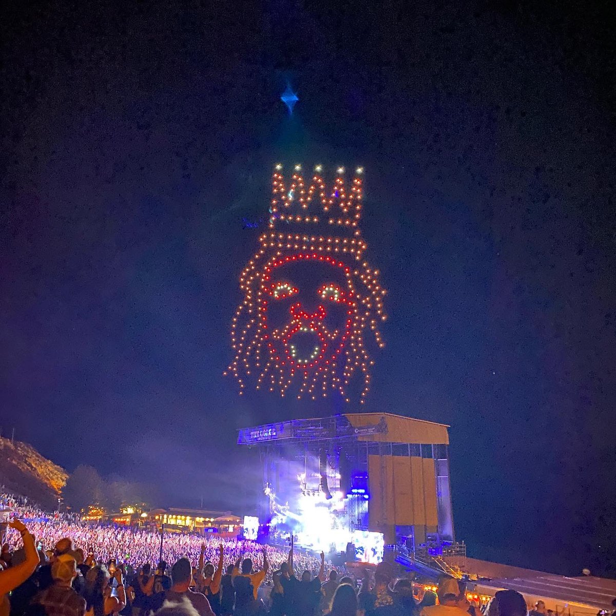 DMBGorgeCrew's tweet photo. Special weekend! Thank you DMB!
@davematthewsbnd https://t.co/bkvYPJs4fK