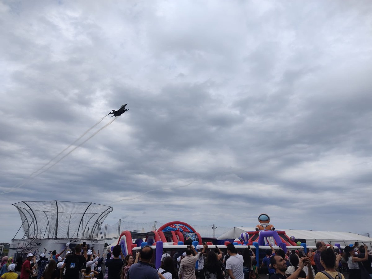 BafraHatip's tweet photo. Öğrencilerimiz TeknoFestte #TeknoFestKaradeniz https://t.co/JbPNvz0ANl