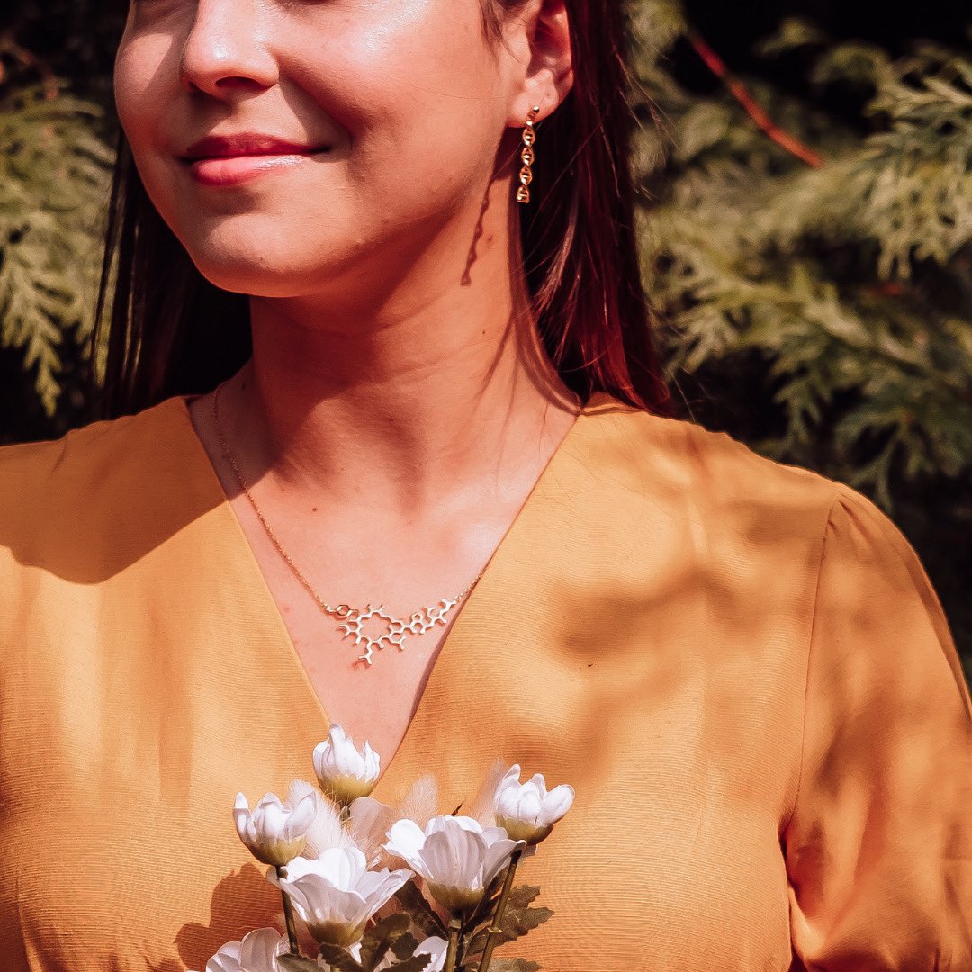 GiftChemical's tweet photo. We start the week combining oxytocin necklace and DNA earrings, both 18ct gold plated 🤩

Did you have a great weekend? https://t.co/qXb1MVAecV