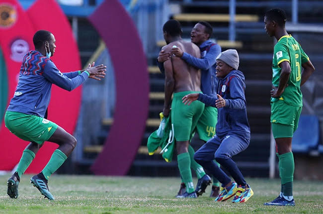 MS_Sharpeville's tweet photo. @Baroka_FC, we appreciate what you did for us on this day. You really stepped up. 🤝
#LennaKeMoroka #Sundowns #DStvPrem #5September2020 https://t.co/Vy8BPY8bd4