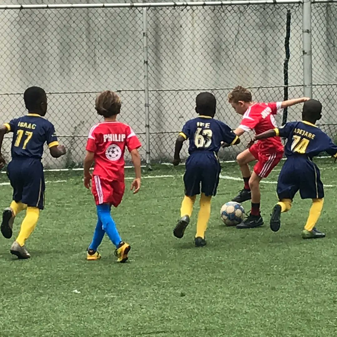 f8ballersafrica's tweet photo. 📸 #PreciousTeam in action over the weekend.

#football #soccer #footballacademy #footballplayers #WeAreChampions 

WE ARE CHAMPIONS 🏆⚽💛 https://t.co/P1TK1eND5D