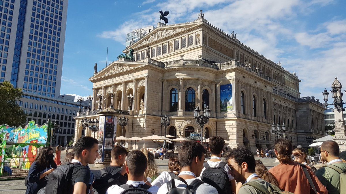 asymptote_eu's tweet image. Yesterday our students explored @Stadt_FFM in a nice city trip! 🏙
Today, we are looking forward to hearing the lectures of Matthias Ludwig from the #mathcitymap team and Georgios Fesakis from Rhodes!

@DAAD_Germany @goetheuni #iteachmath #twlz #onlinelearning