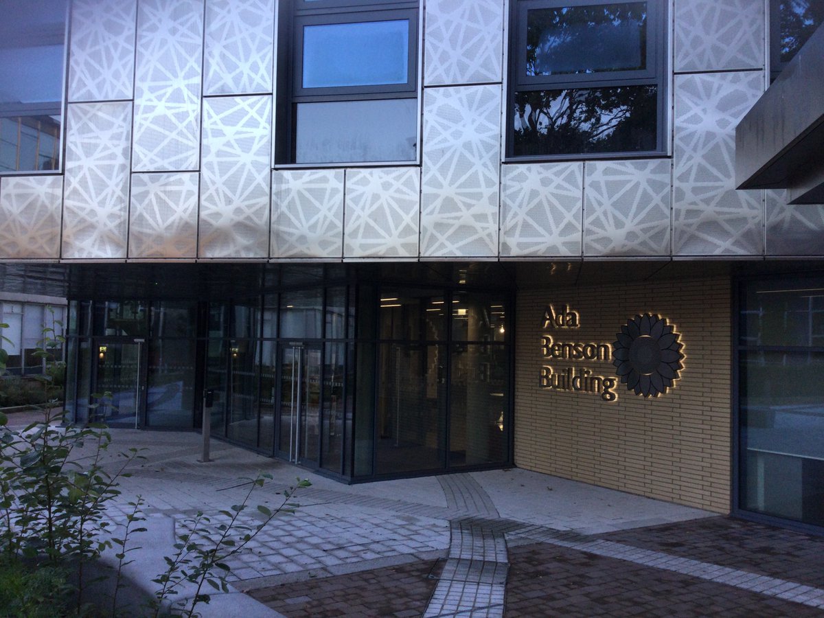 OHS_SixthForm's tweet photo. It's a gorgeous morning here in the Ada Benson Building and we are really looking forward to welcoming Sixth Form students to the new term. @OHS_SixthForm @OxfordHighSch https://t.co/7PusgaroHS