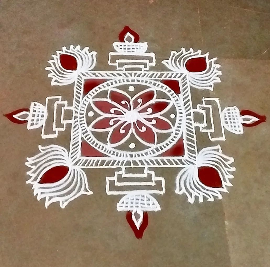 RangoliDesignss's tweet photo. Beautiful Padi Kolam Design
https://t.co/H0hMQFVuPc 
#art #kolam #rangoli https://t.co/DOBOtY4GgD