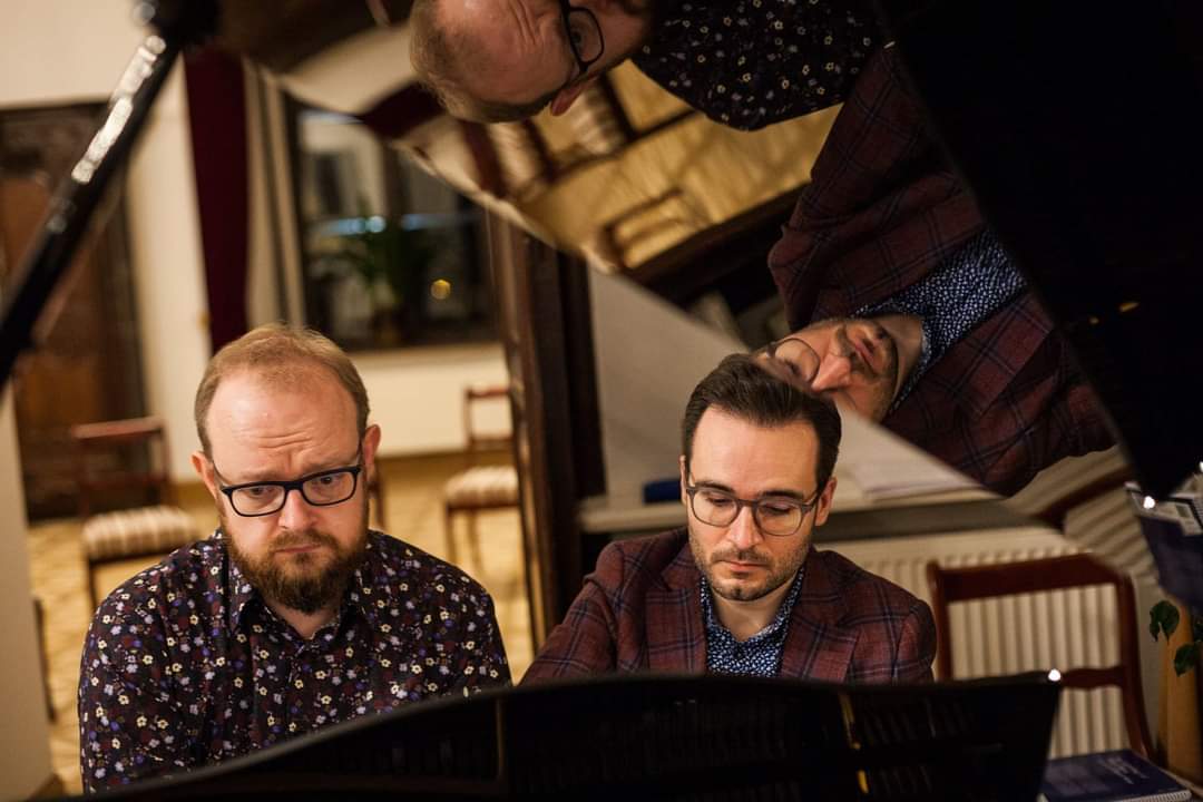 SPMK20's tweet photo. To dzisiaj! Rozpoczyna się festiwal Krakowski Salon Muzyczny! Dwa duety, dwie premiery! Do zobaczenia w @MNKrk (Muzeum Dom Jana Matejki) i na YouTube! Dofinansowanie @kultura_gov_pl i @malopolskaPL partnerzy @JagiellonskiUni (Instytut Muzykologii) i @PSMIIstKrakow https://t.co/dZk5GYpdoj