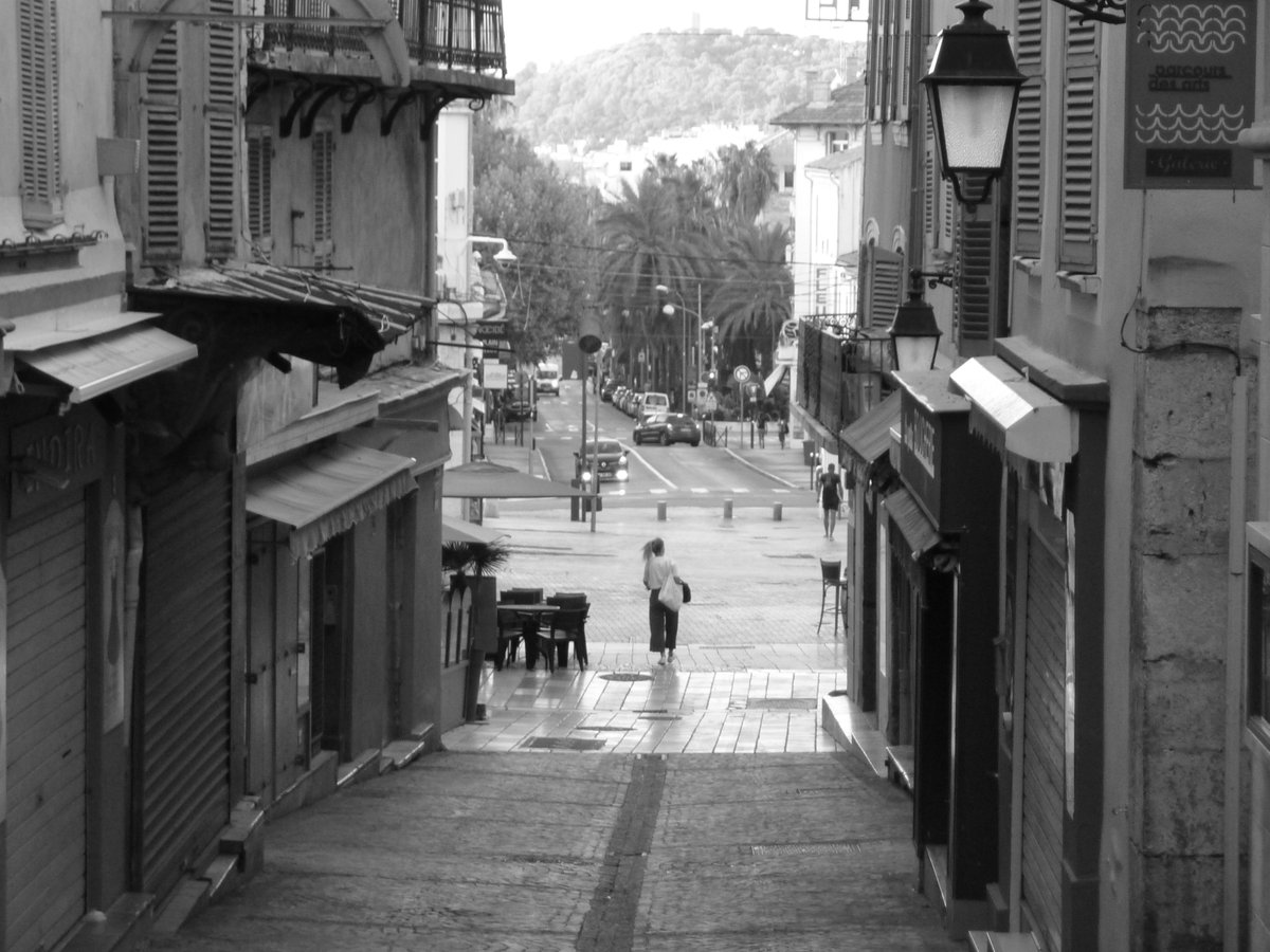 MRoffinella's tweet photo. #blackandwhitephotography #Hyères #CentreAncien
#CoeursDeVille #photo
L'inconnue de la rue Portalet.
©MartineRoffinella https://t.co/v7QUZZBAXn