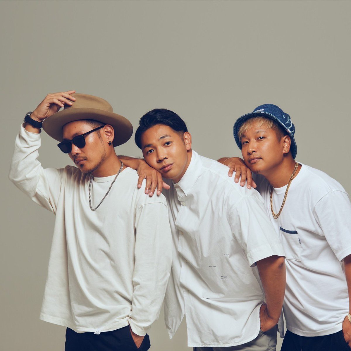 新しいアー写、どう？