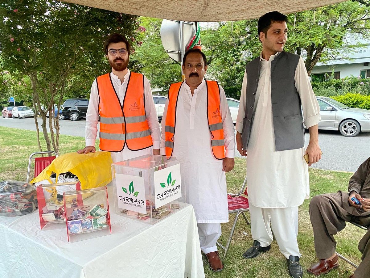 Darmaan4u's tweet photo. #FloodEmergency #SupportDarmaan #SavePakistan https://t.co/Ht36AvomWP